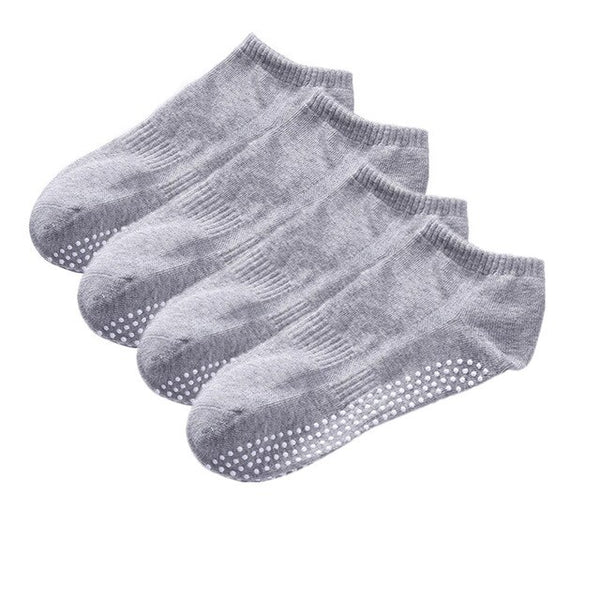 4 Pairs Men Cotton Non-slip Yoga Socks with Grips Breathable Anti skid Socks Low Cut Sports Socks for Gym Fitness Ballet Pilates